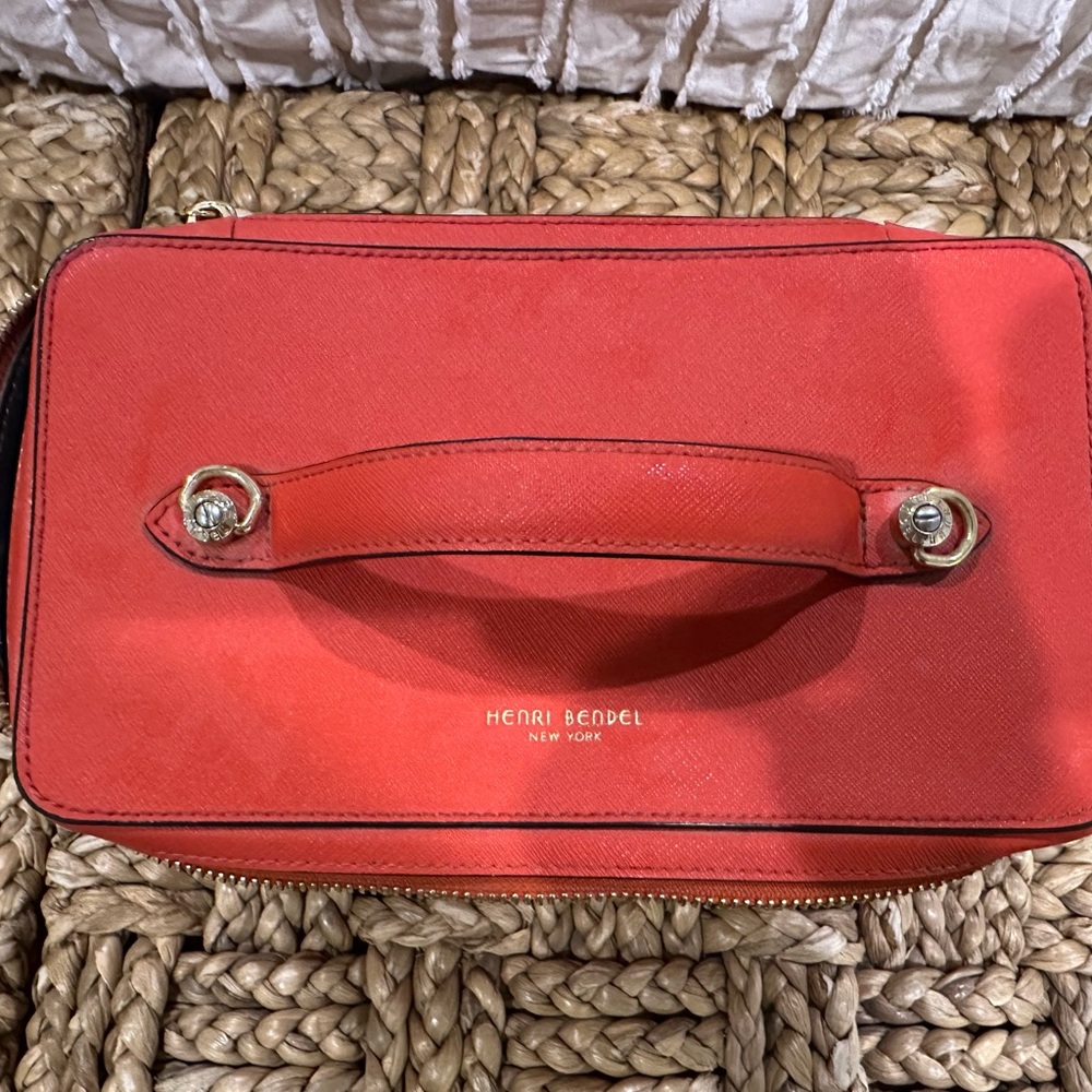 HENRI BENDEL Orange West 57th Train Case/Cosmetic Case - Picture 3 of 9